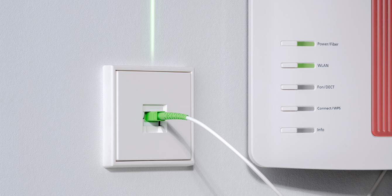 Die neuen Glasfaser-Anschlussdosen bei Elektrobau Ludwig in Frankfurt am Main